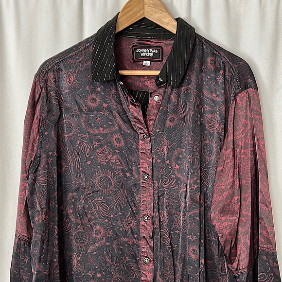 Johnny Was Workshop Metallic Threading Floral Long Sleeve Shirt Top **Size L** - Picture 3 of 4